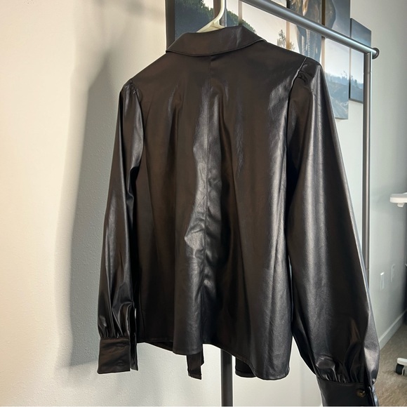 Faux leather button down blouse medium - Picture 5 of 7